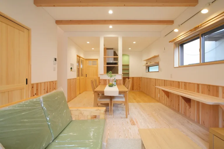 暮らしにぴったり寄り添う、私たちだけの理想の住まい